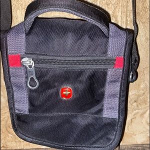 SwissGear Cross Body Travel Utility Bag